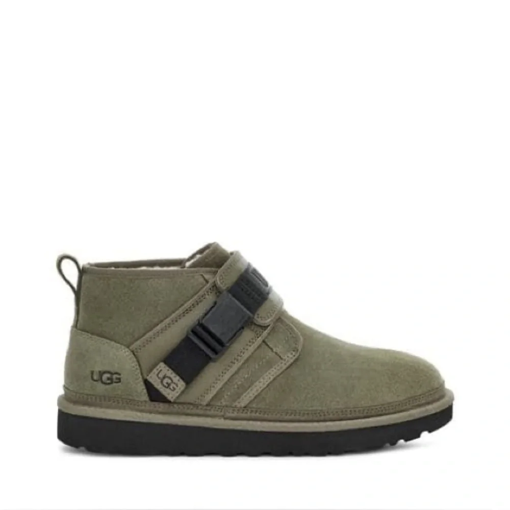Ugg Neumel Snapback Boots